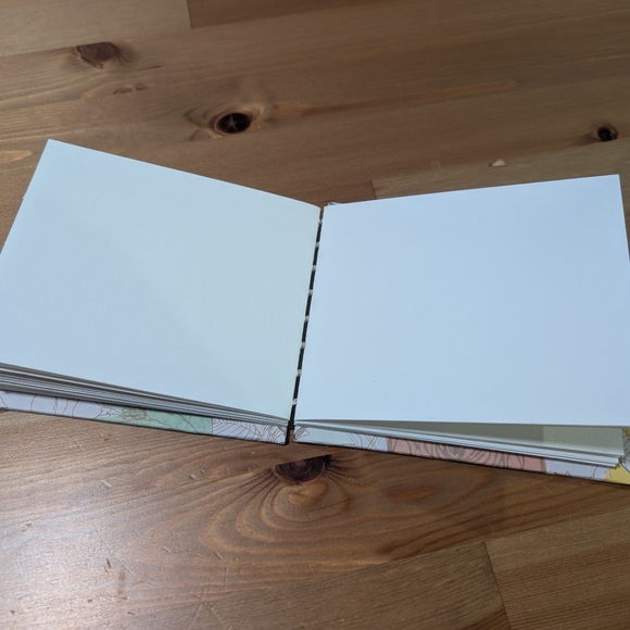 Floral Patterned Notebook - Picture 5 of 6